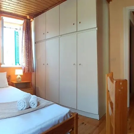 Apartment Karydia 4 Pers