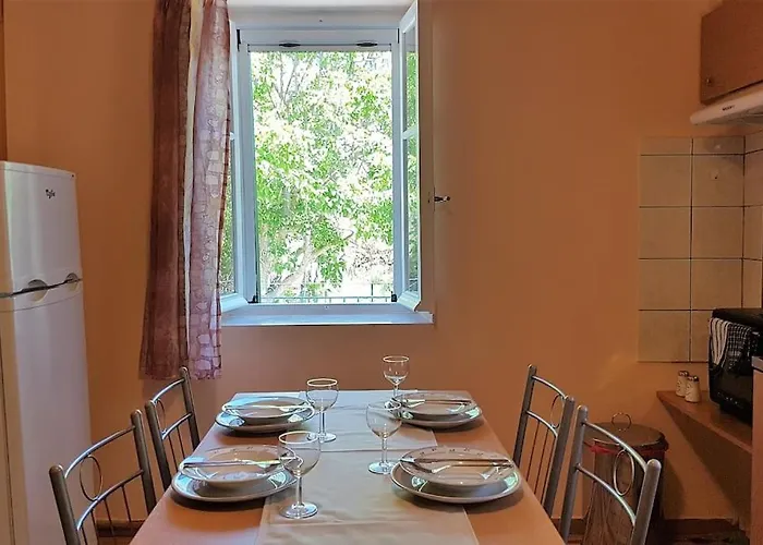 Karydia 4 Pers * Lazarata